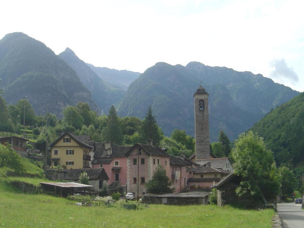 Ristorante Garni Lavizzara Hotel Sornico ห้อง รูปภาพ
